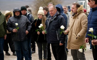 Bivši logoraši i mirovni aktivisti zajedno obišli mjesta zatočenja u Hercegovini