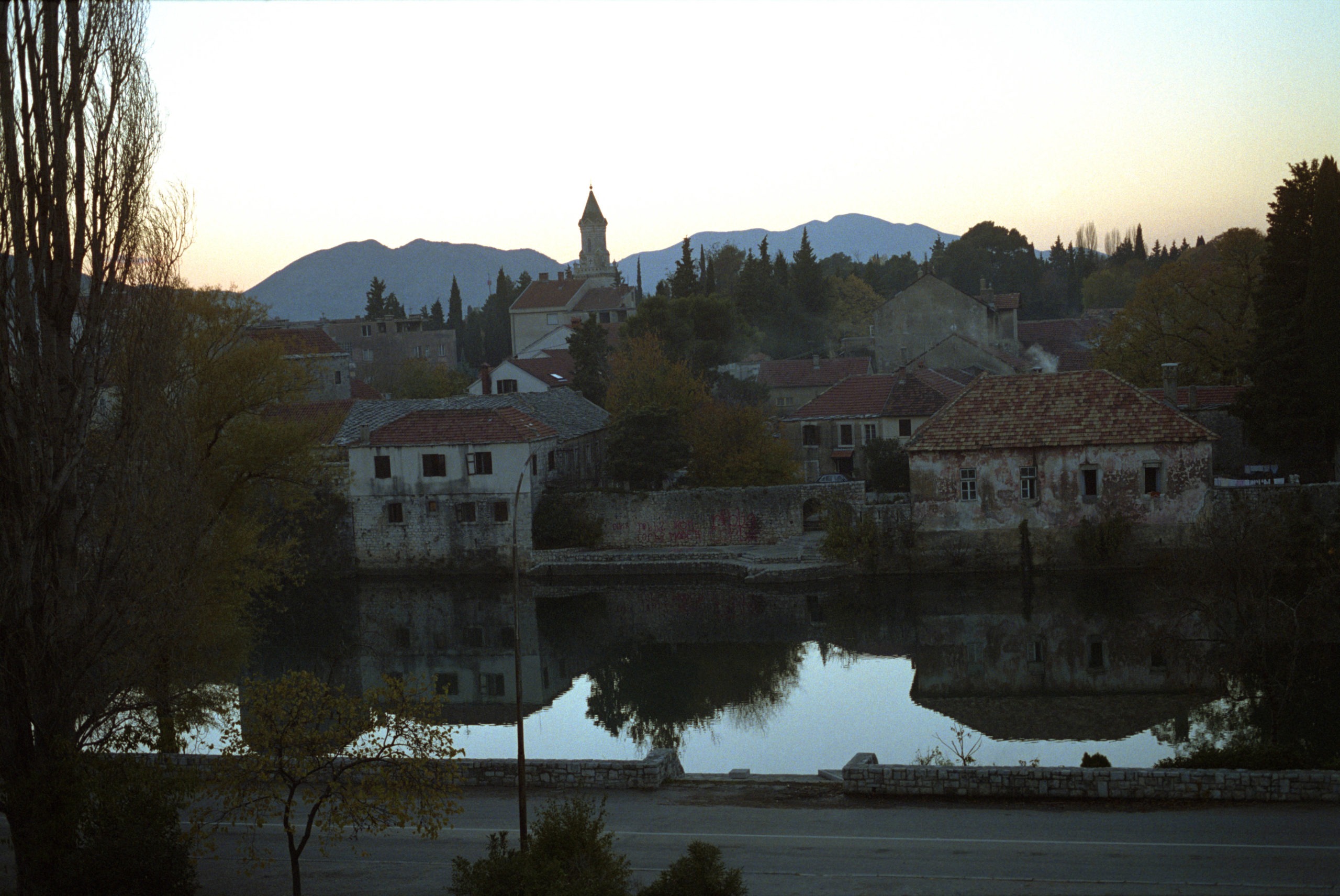 Socio-political context 2013